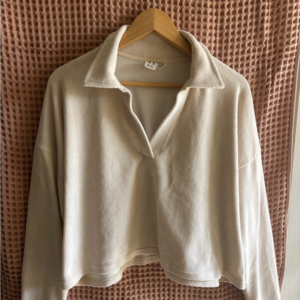 Roxy Cream V-Neck Collared Pullover Sweatshirt